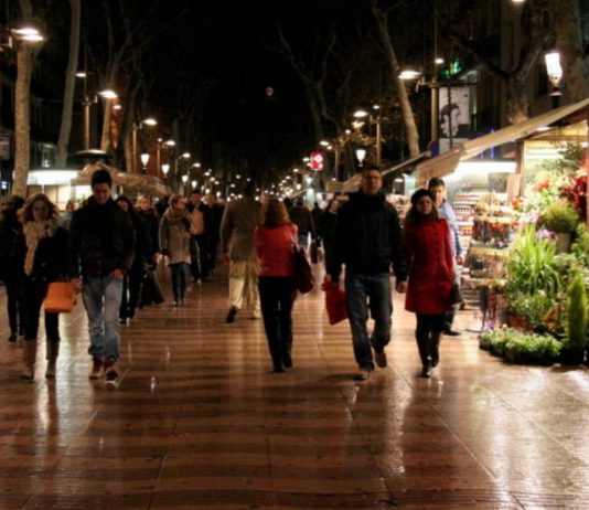 Detenido tras agredir a una mujer por ser «cristiana» Detenido tras agredir a una mujer por ser "cristiana"