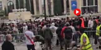 La comunidad peruana en Barcelona vota en unas elecciones clave para el futuro del país La comunidad peruana en Barcelona vota en unas elecciones clave para el futuro del país