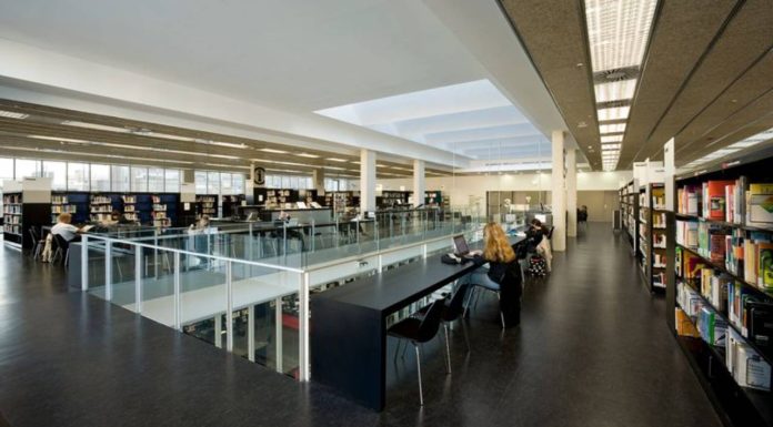 Las bibliotecas de Barcelona se suman a la huelga contra el nuevo convenio municipal Las bibliotecas de Barcelona se suman a la huelga contra el nuevo convenio municipal