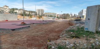 Refuerzan la vigilancia en solares de Sant Andreu para evitar los asentamientos Refuerzan la vigilancia en solares de Sant Andreu para evitar los asentamientos