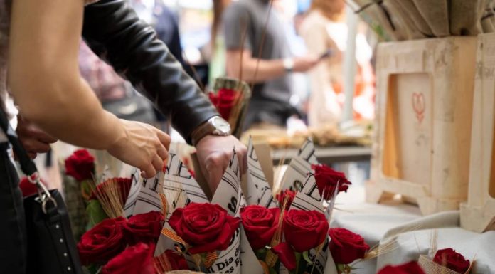 Refuerzo histórico del metro en Barcelona para un Sant Jordi de máxima afluencia Refuerzo histórico del metro en Barcelona para un Sant Jordi de máxima afluencia