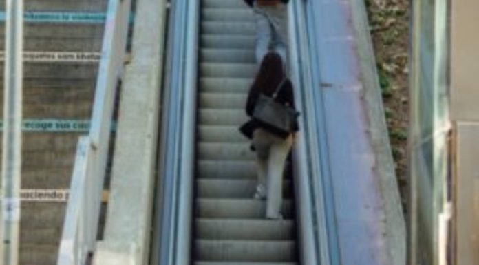 Renovación de las escaleras mecánicas de la calle Claudi Sabadell Renovación de las escaleras mecánicas de la calle Claudi Sabadell