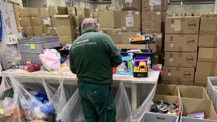 Reutilización solidaria de juguetes en Barcelona a través de la Fundación Formació i Treball