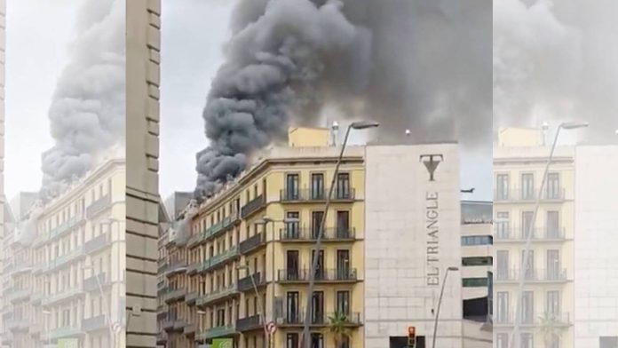 Un incendio en el Hotel Pulitzer del Triangle obliga a intervenir a los bomberos