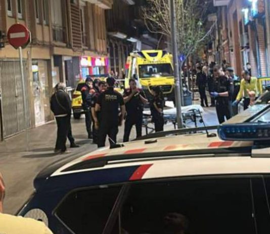 Un tiroteo en Sants deja a un hombre en estado crítico tras recibir varios disparos Un tiroteo en Sants deja a un hombre en estado crítico tras recibir varios disparos