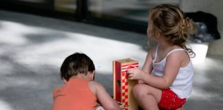 Barcelona activa una nueva convocatoria del Fondo de Infancia con 15 millones de euros Barcelona activa una nueva convocatoria del Fondo de Infancia con 15 millones de euros