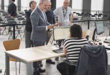 Barcelona supera las 47.000 atenciones en el proceso de regularización Barcelona supera las 47.000 atenciones en el proceso de regularización