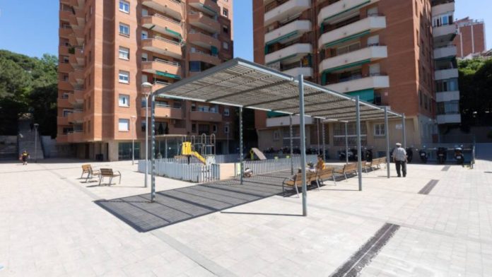 Can Baró estrena dos calles renovadas que mejoran la movilidad peatonal
