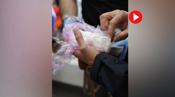 Cinco detenidos y un narcopiso clausurado en una operación antidroga en Sant Martí Cinco detenidos y un narcopiso clausurado en una operación antidroga en Sant Martí