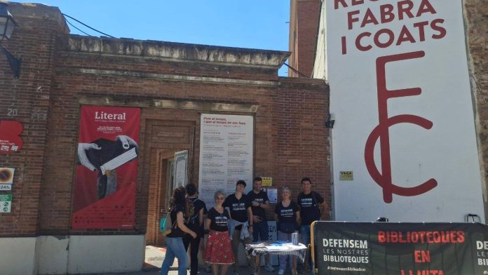 Comienza la huelga indefinida en las bibliotecas de Barcelona