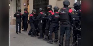 Detenciones por robos violentos a jóvenes vulnerables en Barcelona Detenciones por robos violentos a jóvenes vulnerables en Barcelona