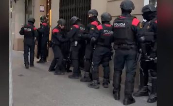 Detenciones por robos violentos a jóvenes vulnerables en Barcelona Detenciones por robos violentos a jóvenes vulnerables en Barcelona