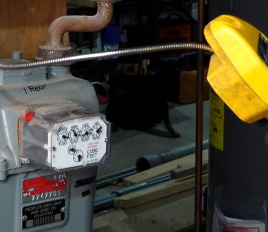 Detenidos dos falsos técnicos del gas por robar joyas a una anciana en Horta-Guinardó Detenidos dos falsos técnicos del gas por robar joyas a una anciana en Horta-Guinardó