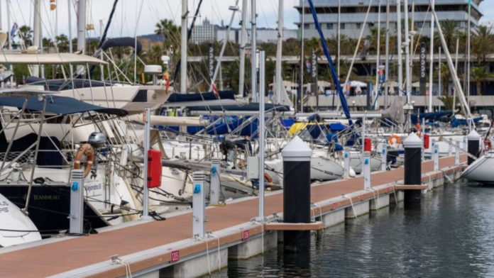 El Port Olímpic finaliza la renovación de los pantalanes El Port Olímpic finaliza la renovación de los pantalanes