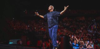 Eros Ramazzotti conquista Barcelona con un repaso a cuatro décadas de éxitos Eros Ramazzotti conquista Barcelona con un repaso a cuatro décadas de éxitos