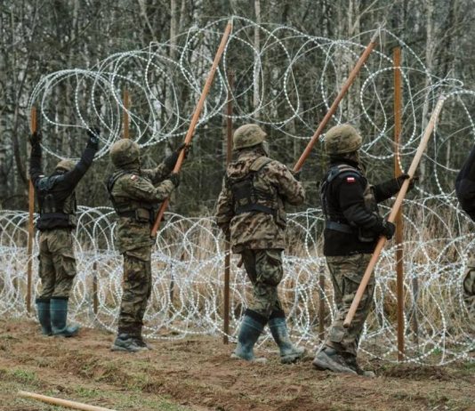 Frontex o la institucionalización del rechazo: el rostro coercitivo de la política migratoria europea Frontex o la institucionalización del rechazo: el rostro coercitivo de la política migratoria europea