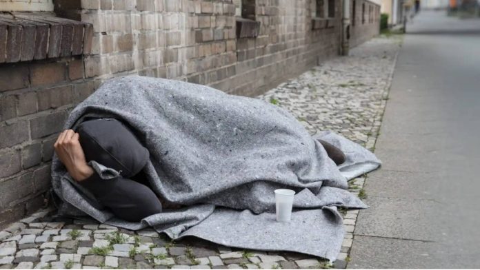 Investigan un intento de agresión a una persona sin hogar en Sant Antoni Investigan un intento de agresión a una persona sin hogar en Sant Antoni