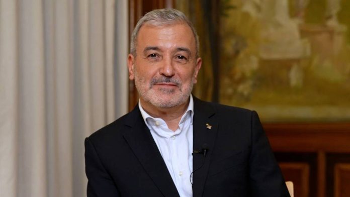Barcelona analiza su presente político en una entrevista clave con la alcaldía