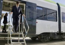 La R-Aeroport abre una nueva negociación política entre Gobierno y Comuns La R-Aeroport abre una nueva negociación política entre Gobierno y ComunsLa R-Aeroport abre una nueva negociación política entre Gobierno y Comuns