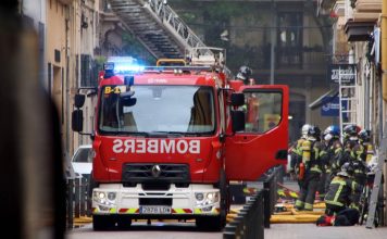 La explosión de una bombona de butano en una vivienda de Poblenou deja 11 heridos La explosión de una bombona de butano en una vivienda de Poblenou deja 11 heridos