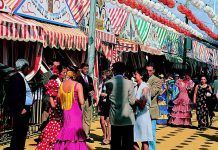 Los Mossos investigan una agresión sexual en la Feria de Abril de Barcelona Los Mossos investigan una agresión sexual en la Feria de Abril de Barcelona