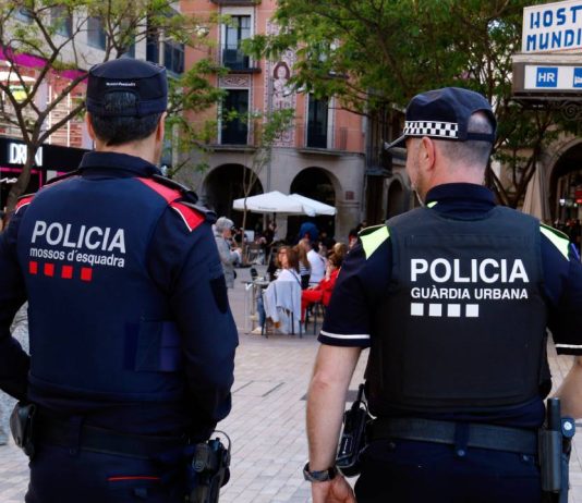 Nuevo convenio de coordinación entre Guardia Urbana y los Mossos Nuevo convenio de coordinación entre Guardia Urbana y los Mossos