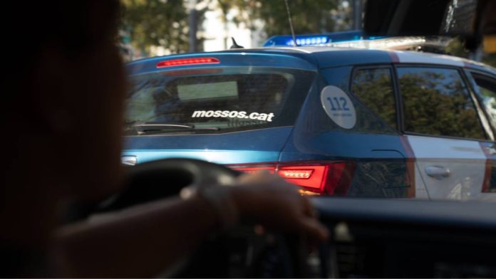Operativo policial en La Mina para frenar la escalada de violencia entre clanes