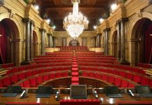 Élite Taxi reclama agilidad en la ley del transporte y denuncia bloqueos en el Parlament Élite Taxi reclama agilidad en la ley del transporte y denuncia bloqueos en el Parlament