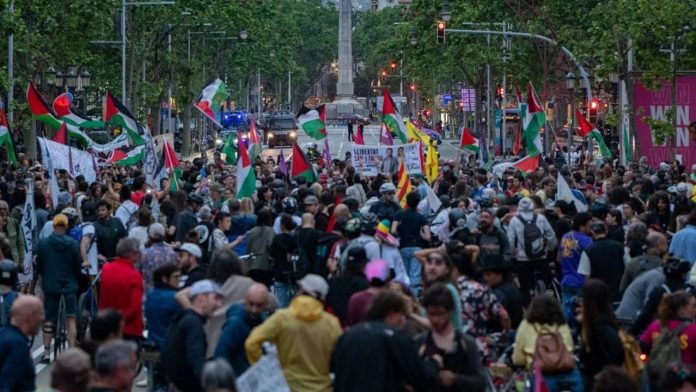 Protestas en Barcelona por la detención de dos activistas de la Flotilla