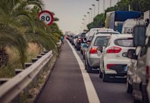 Regreso tras la Segunda Pascua: 300.000 coches colapsan los accesos a Barcelona Regreso tras la Segunda Pascua 300.000 coches colapsan los accesos a Barcelona