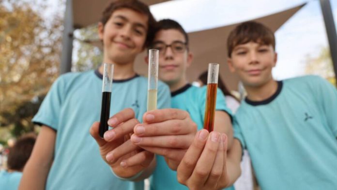 380 plazas de formación tecnológica para docentes y casales STEAM 380 plazas de formación tecnológica para docentes y casales STEAM