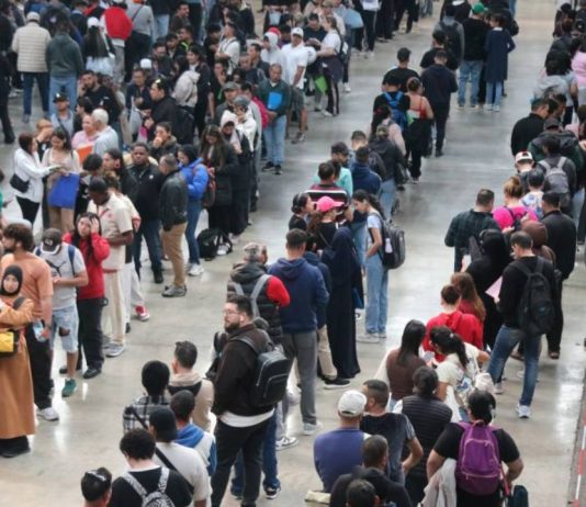 87.000 personas atendidas por el Ayuntamiento de Barcelona en el proceso de regularización 87.000 personas atendidas por el Ayuntamiento de Barcelona en el proceso de regularización