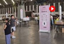 Barcelona acoge el voto peruano mientras Fujimori y Sánchez se disputan la presidencia Barcelona acoge el voto peruano mientras Fujimori y Sánchez se disputan la presidencia