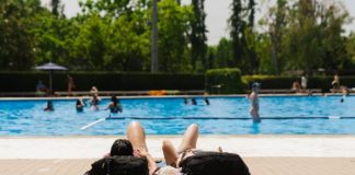 Barcelona activa la temporada de piscinas municipales al aire libre con apertura progresiva Barcelona activa la temporada de piscinas municipales al aire libre con apertura progresiva