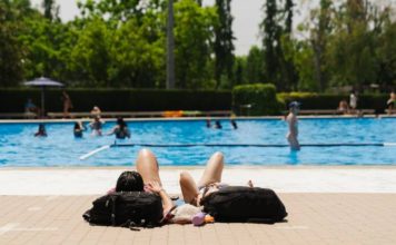 Barcelona activa la temporada de piscinas municipales al aire libre con apertura progresiva Barcelona activa la temporada de piscinas municipales al aire libre con apertura progresiva