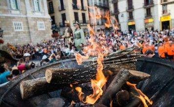 Barcelona recibe la Llama del Canigó 2026 en la víspera de Sant Joan Barcelona recibe la Llama del Canigó 2026 en la víspera de Sant Joan