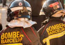 Bomberos de Barcelona viajan a Venezuela para colaborar en la emergencia por los terremotos Bomberos de Barcelona viajan a Venezuela para colaborar en la emergencia por los terremotos