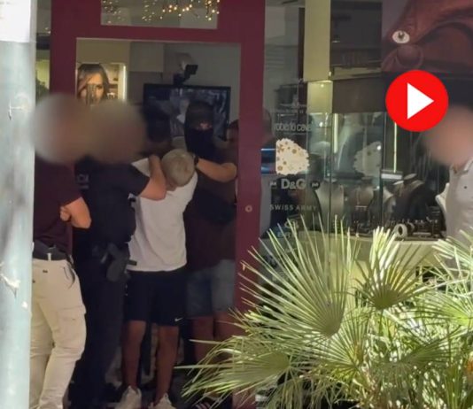 Seis detenidos tras un asalto a una joyería en el barrio de Sarrià Cinco detenidos tras un asalto a una joyería en el barrio de Sarrià