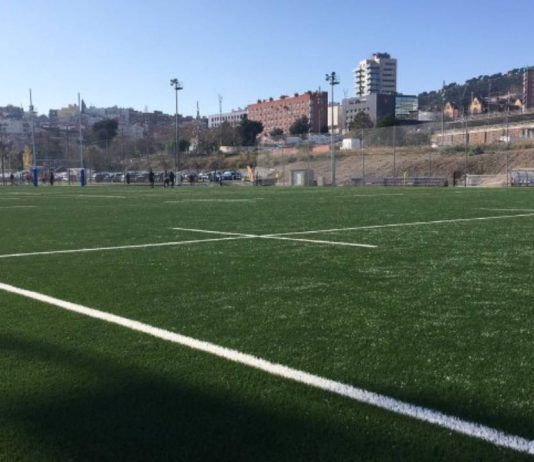 Comienzan las obras de renovación del césped del campo de fútbol de la Teixonera Comienzan las obras de renovación del césped del campo de fútbol de la Teixonera