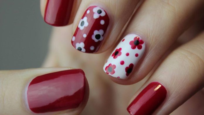 Cómo elegir el curso de uñas perfecto en Barcelona y dar el salto profesional