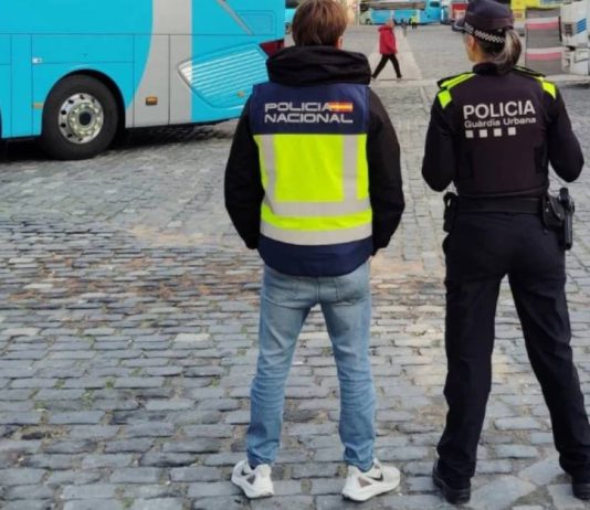 Detenido en Barcelona con 139 móviles robados tras el Primavera Sound Detenido en Barcelona con 139 móviles robados tras el Primavera Sound