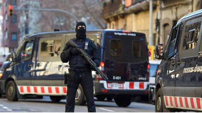 Detenido en Barcelona un fugitivo reclamado por Rusia desde hace dos décadas por terrorismo Detenido en Barcelona un fugitivo reclamado por Rusia desde hace dos décadas por terrorismo