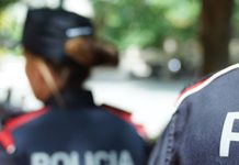 Detenido en Sants por estafar 6.500 euros a una anciana haciéndose pasar por gestor bancario Detenido en Sants por estafar 6.500 euros a una anciana haciéndose pasar por gestor bancario