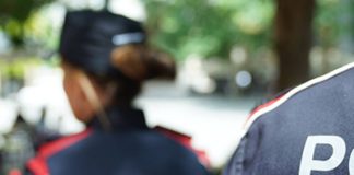 Detenido en Sants por estafar 6.500 euros a una anciana haciéndose pasar por gestor bancario Detenido en Sants por estafar 6.500 euros a una anciana haciéndose pasar por gestor bancario