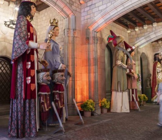 El Ayuntamiento abre sus puertas por Corpus con visitas, exposiciones y actividades El Ayuntamiento abre sus puertas por Corpus con visitas, exposiciones y actividades