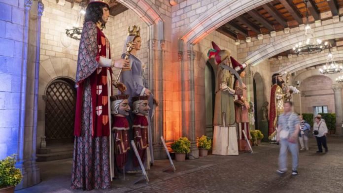 El Ayuntamiento abre sus puertas por Corpus con visitas, exposiciones y actividades