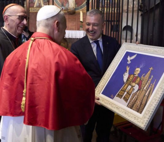 El Papa León XIV recibe al alcalde de Barcelona, Jaume Collboni El Papa León XIV recibe al alcalde de Barcelona, Jaume Collboni