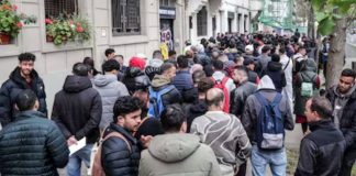 El Supremo abre la puerta a consultar al TJUE por la regularización de migrantes El Supremo abre la puerta a consultar al TJUE por la regularización de migrantes