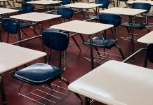 El profesorado tumba el preacuerdo con Educación y mantiene la huelga El profesorado tumba el preacuerdo con Educación y mantiene la huelga
