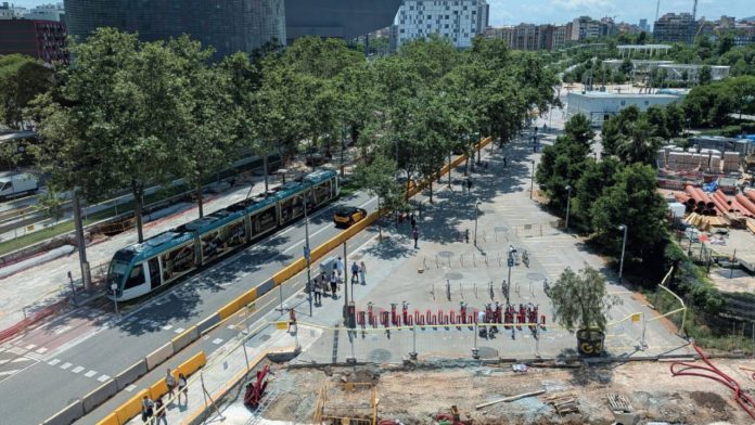 Las obras de verano interrumpirán el servicio del Tram en Glòries hasta septiembre Las obras de verano interrumpirán el servicio del Tram en Glòries hasta septiembre